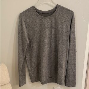 Lululemon swiftly hip length Gray Long Sleeve